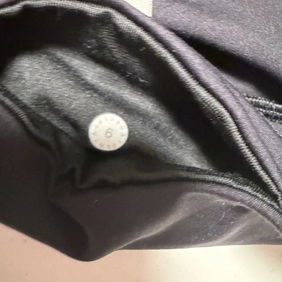 Lululemon Break Free Short Culture Clash Multi Black size 6 - Picture 5 of 8